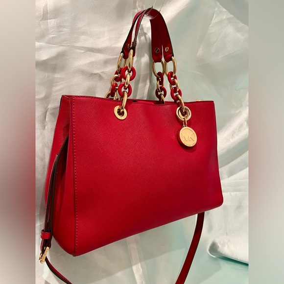 Michael Kors - Cynthia Saffiano Red Leather/Chained Accents/Satchel Bag LIKE NEW - Picture 3 of 16